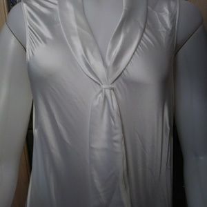 New Tahari Sleeveless top.